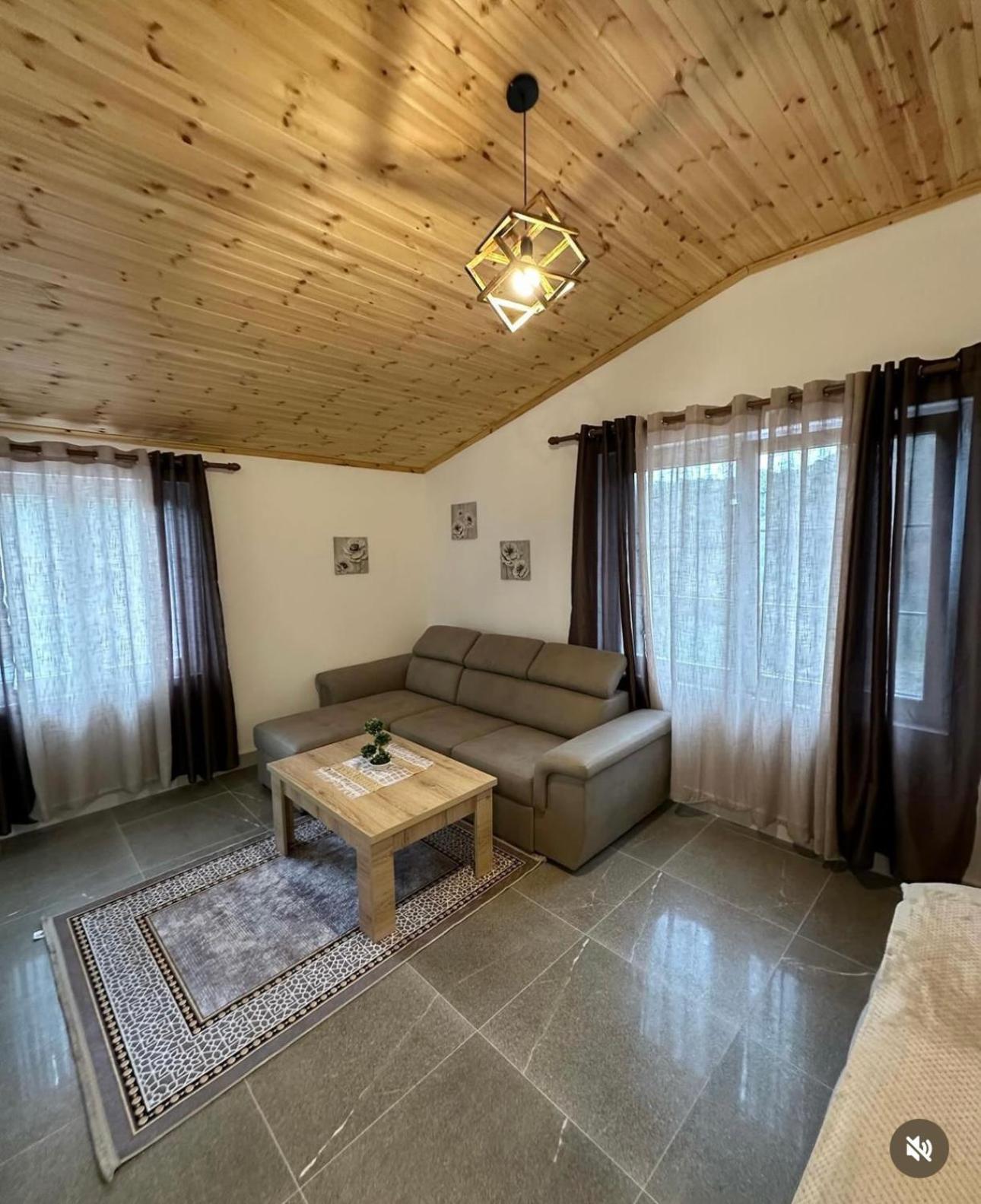 Qyteza Guest House & Camping Shkodër Eksteriør bilde