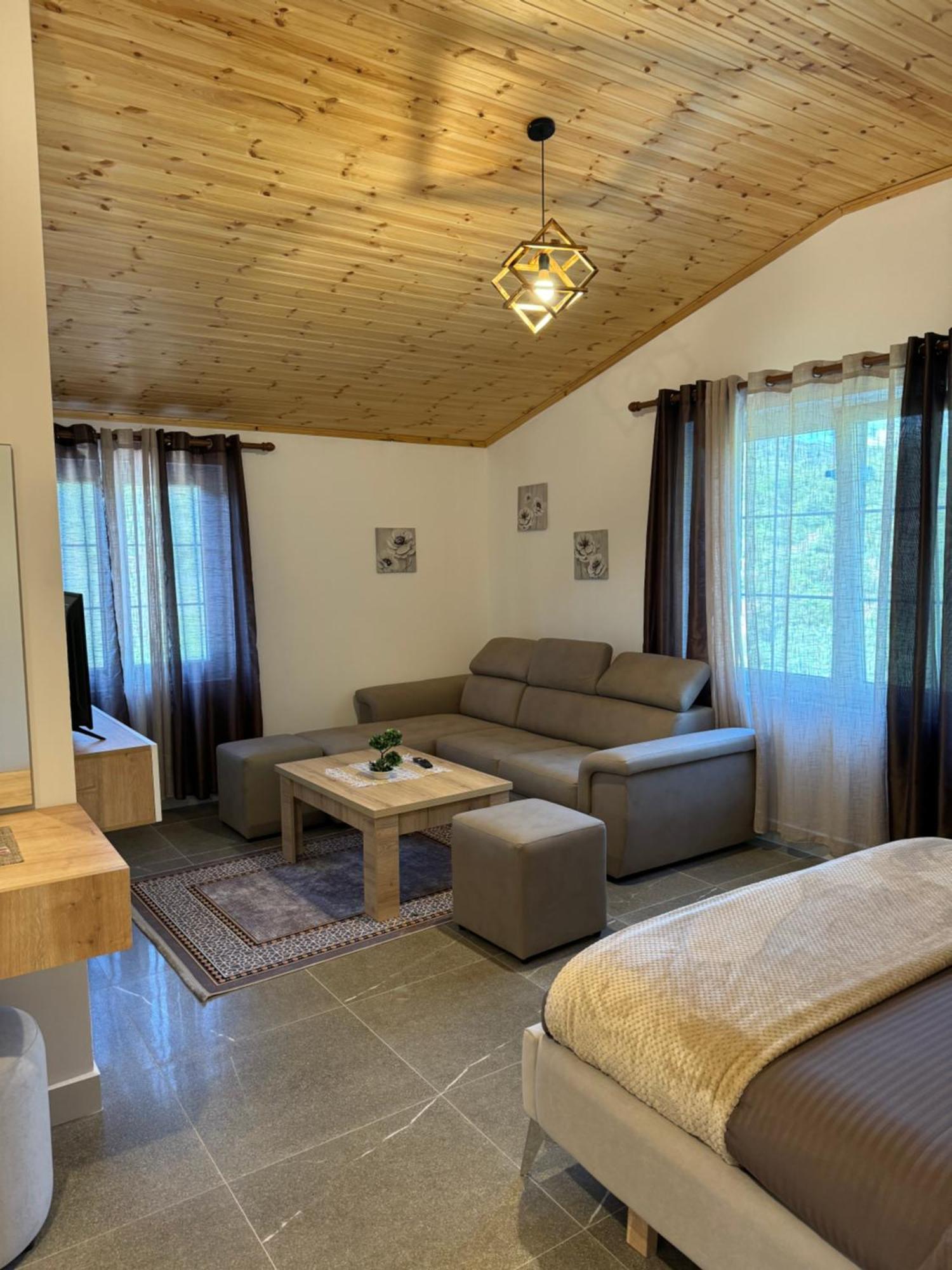 Qyteza Guest House & Camping Shkodër Eksteriør bilde