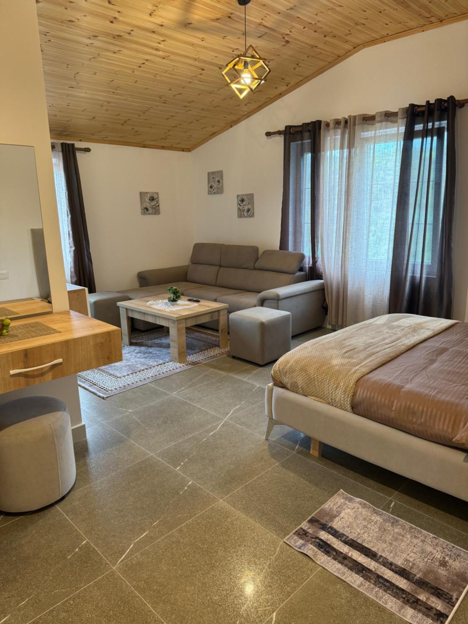 Qyteza Guest House & Camping Shkodër Eksteriør bilde